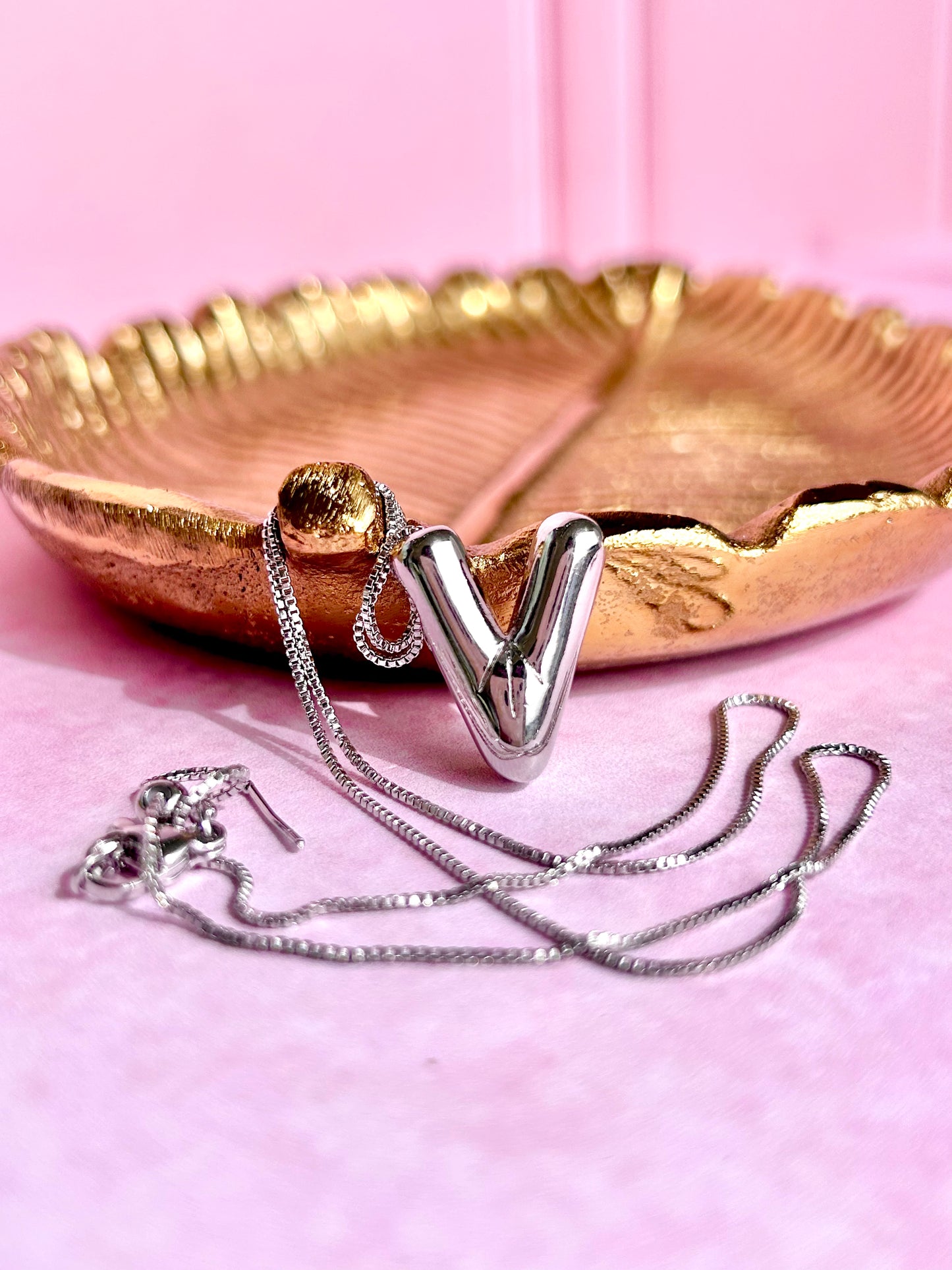 COLLAR CON INICIAL