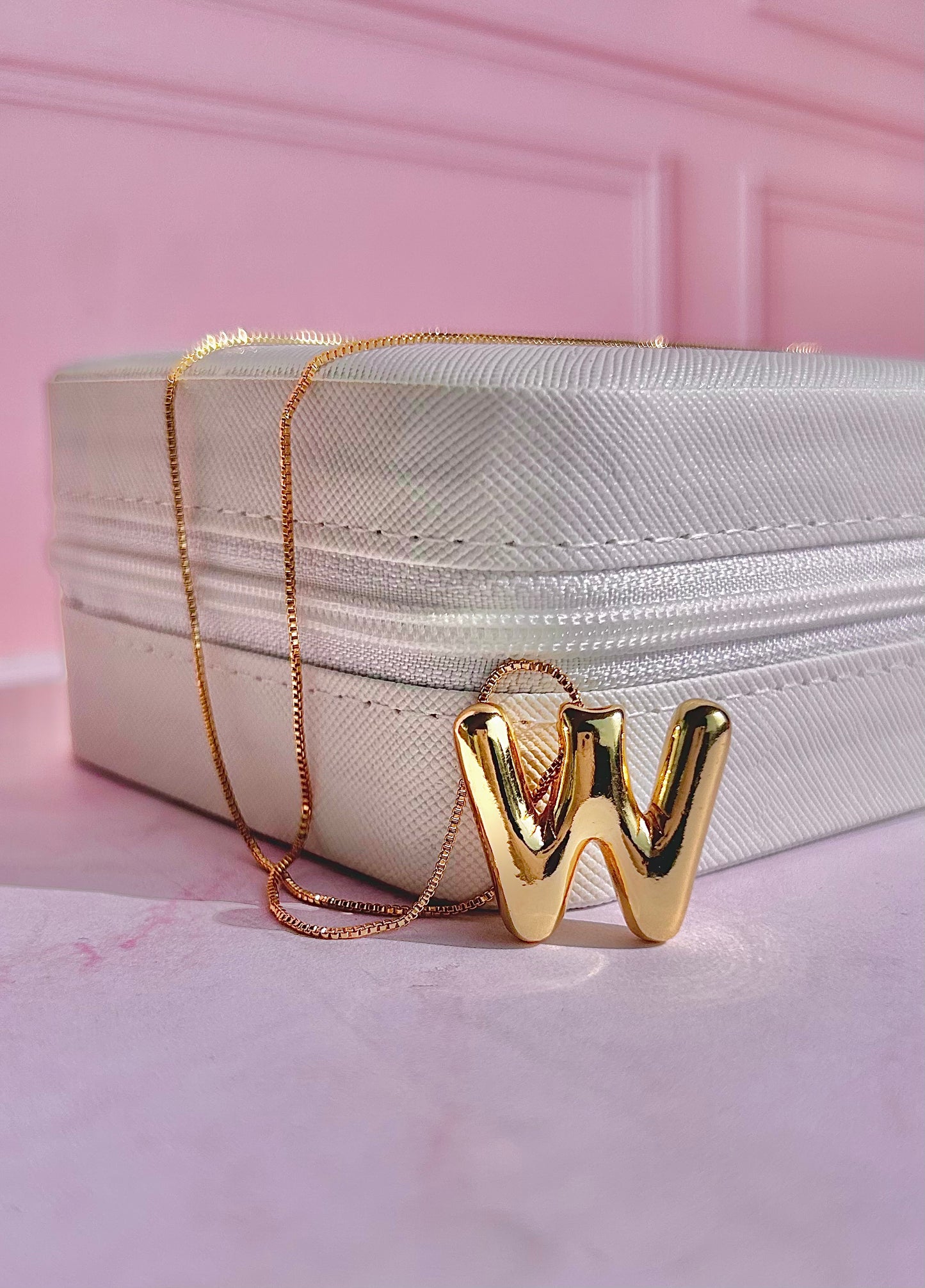 COLLAR CON INICIAL