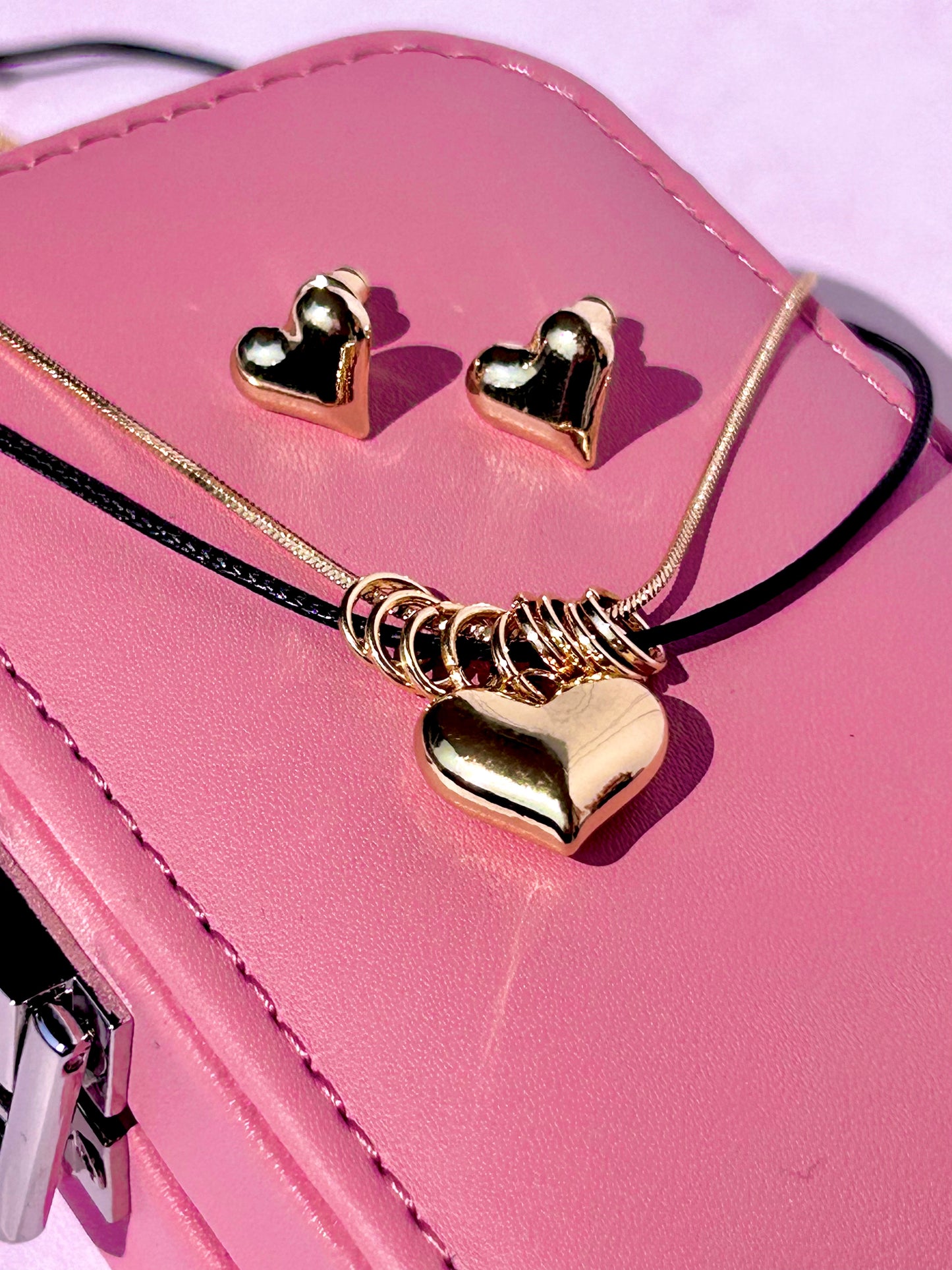 COLLAR Y ARETE CORAZÓN