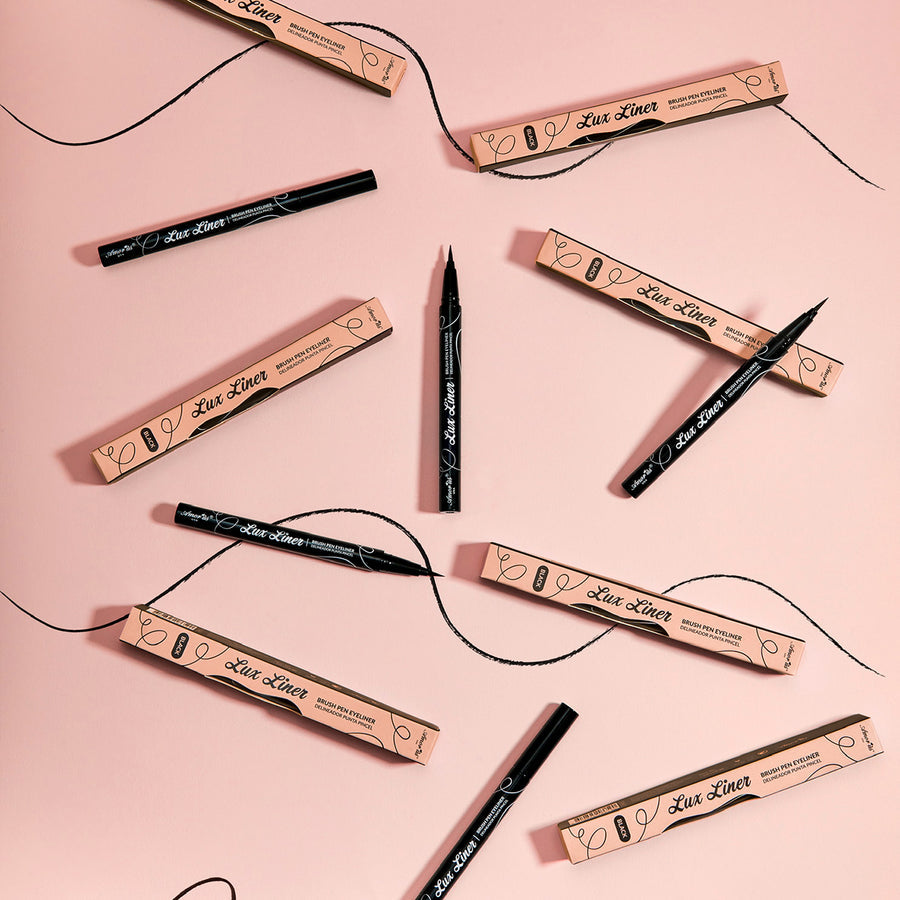 LUX LINER PLUMON DELINEADOR DE OJOS AMOR US