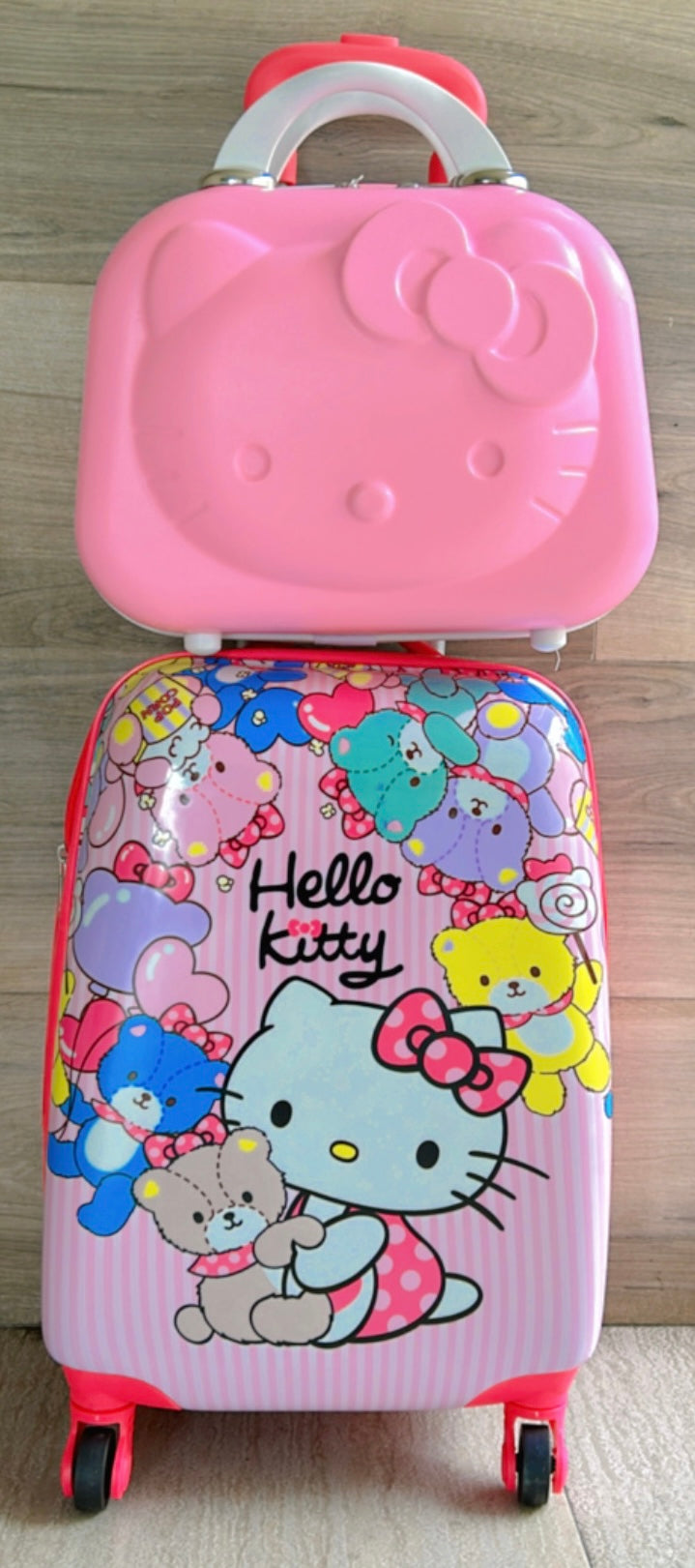 MALETA Y NECESER HELLO KITTY