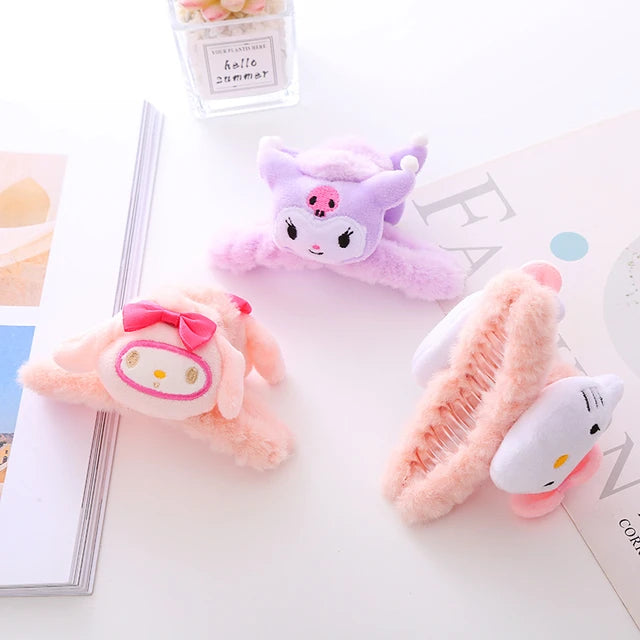 Pinza afelpada para cabello Sanrio